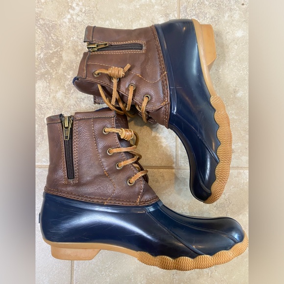 Sperry Top Sider SaltWater Duck Boot Big Kids size 4 GUC - Picture 9 of 11